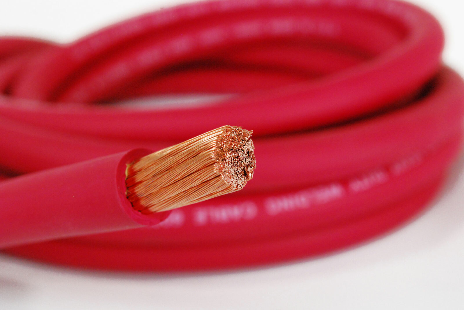10mm2 / #8 AWG . RED BATTERY CABLE 70AMP 840WATTS RATED 1 mtr